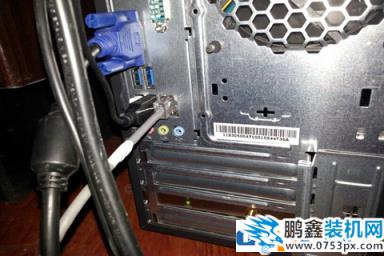 网络适配器显示感叹号不能上网是怎么回事？